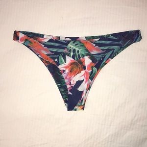 Bikini bottoms🌺